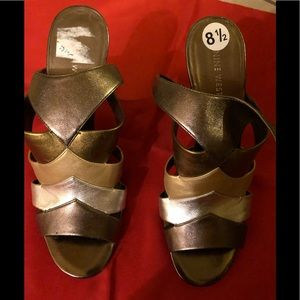 Nine West gold tone strappy heela